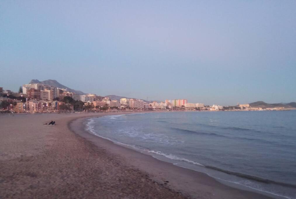 piso junto al mar para ocho personas máximo Villajoyosa Exterior foto